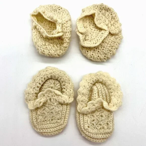 Crochet Baby Booties Newborn Infant 2 Pairs Ivory Handmade - Picture 1 of 9